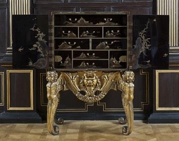 Japanese lacquer cabinet on a Dutch gilt stand, c1630-50, in the Long Gallery at Ham House, Richmond-upon-Thames